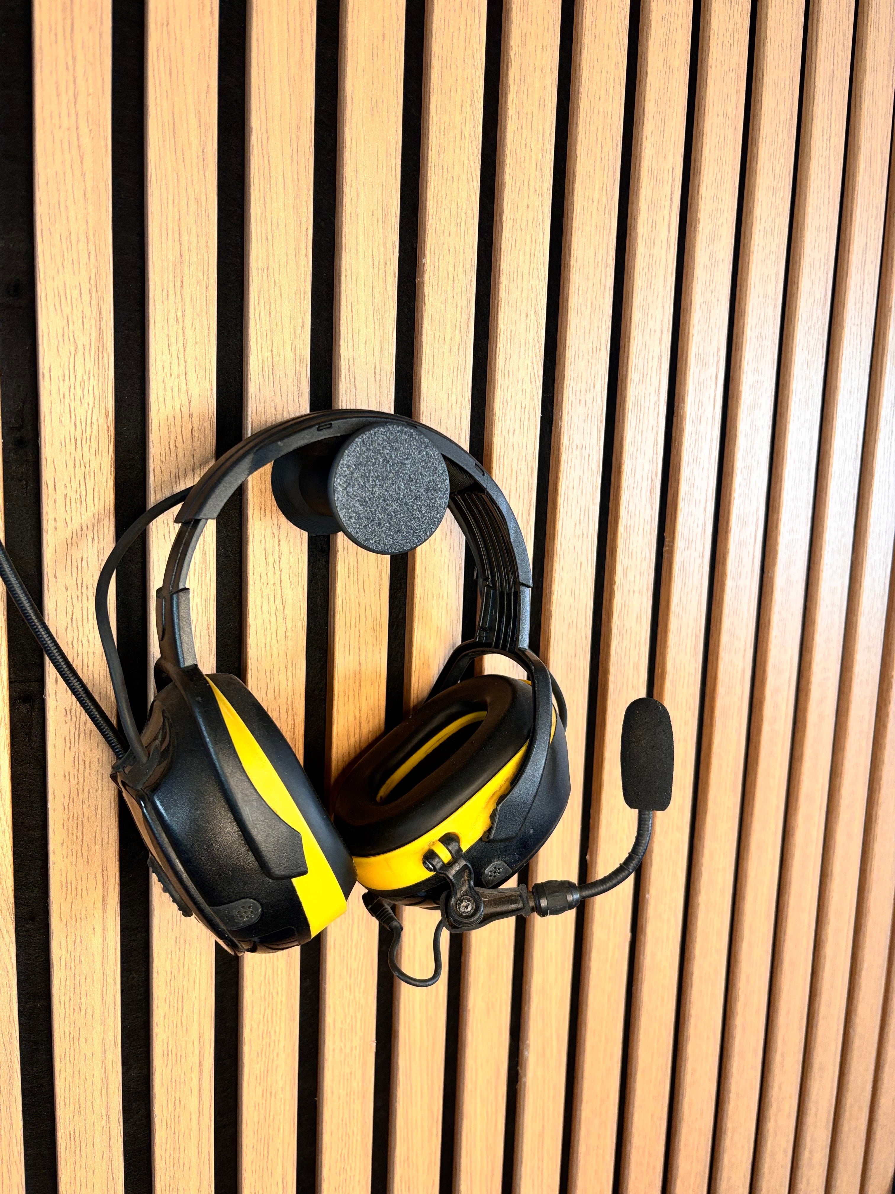 Headsethållare för akustikpaneler